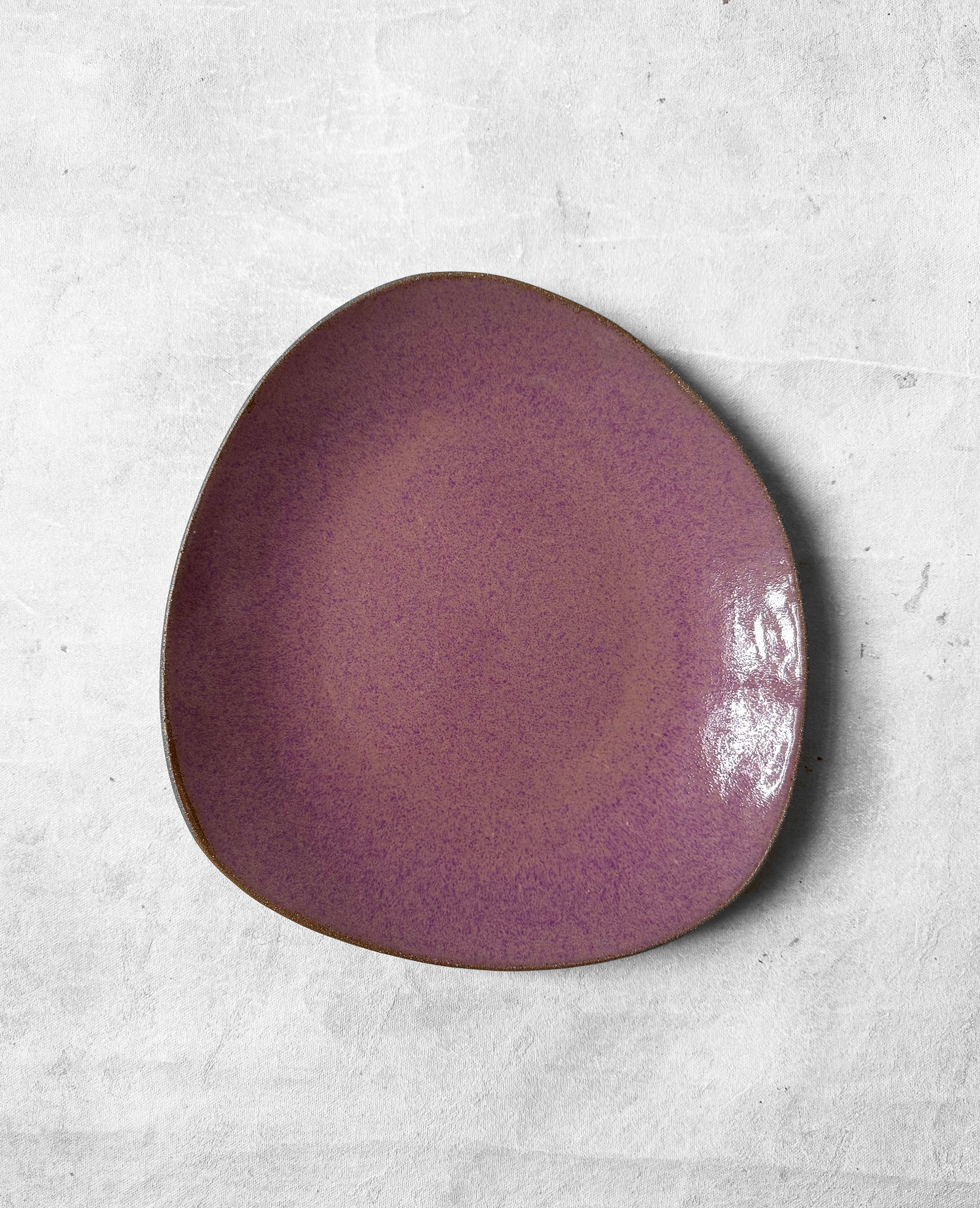 Dinner Plate in Dark Lila